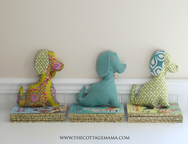 Free Puppy Dog Pattern from The Cottage Mama. www.thecottagemama.com