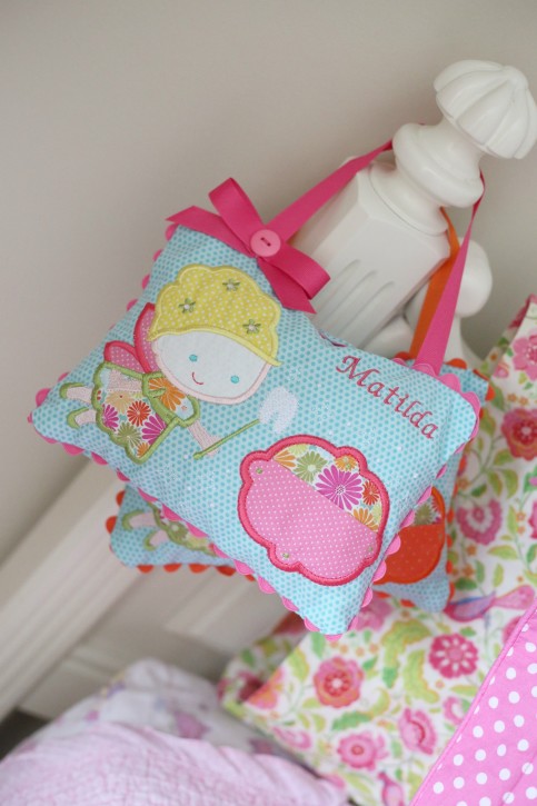 Adorable Tooth Fairy Pillow on The Cottage Mama