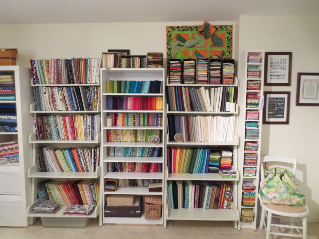 Deb's Days: How to Organize and Store Fabrics on Comic Book Boards