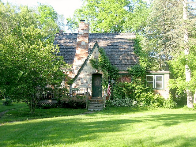 The Cottage Home. www.thecottagemama.com