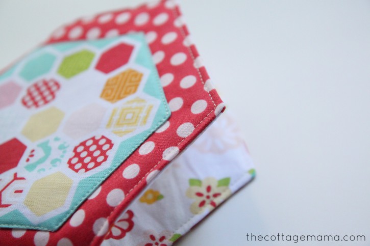 Hexi Pouch Sewing Tutorial. www.thecottagemama.com