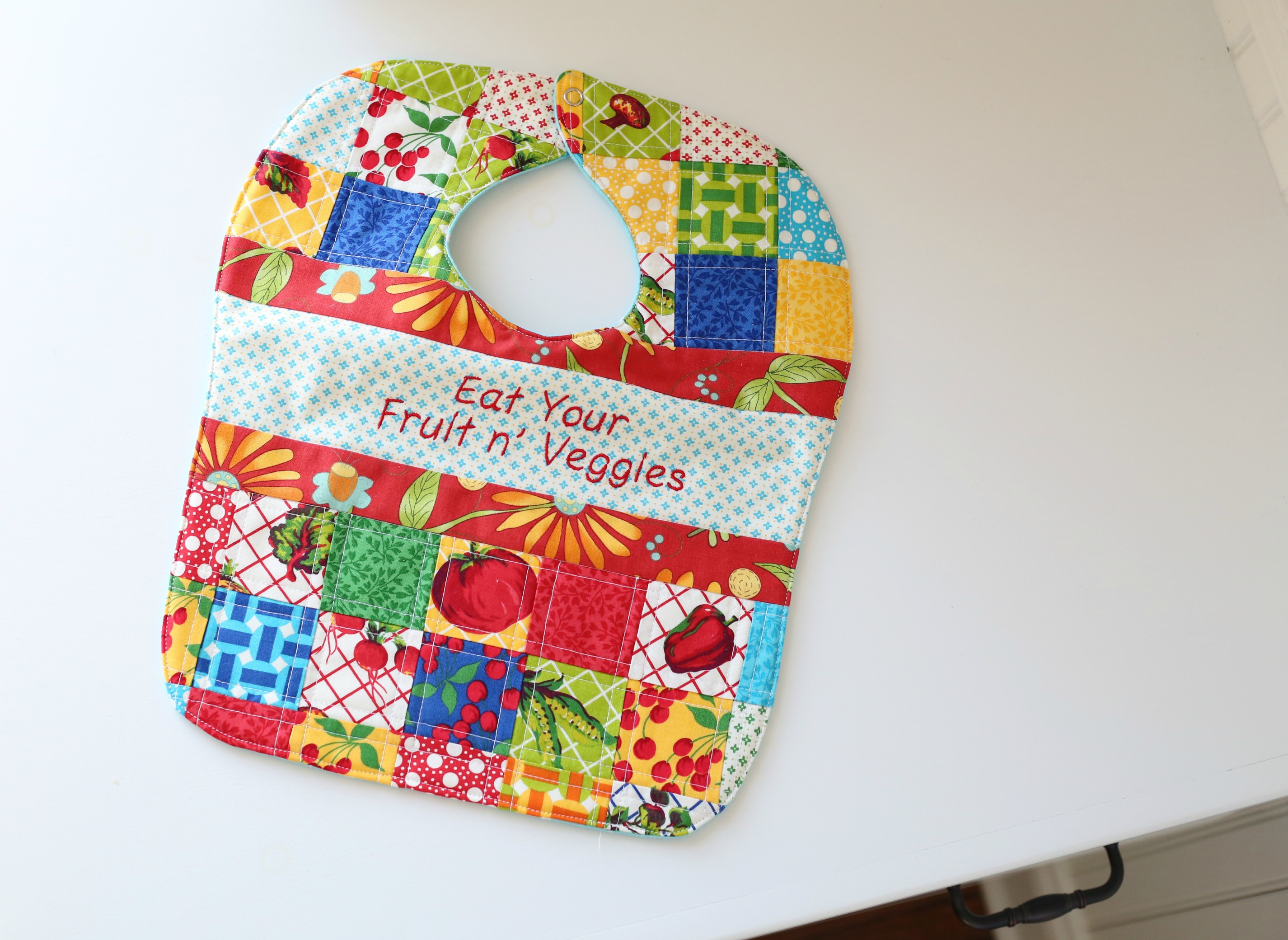 patchwork-quilted-baby-bib-pattern-www-thecottagemama-the