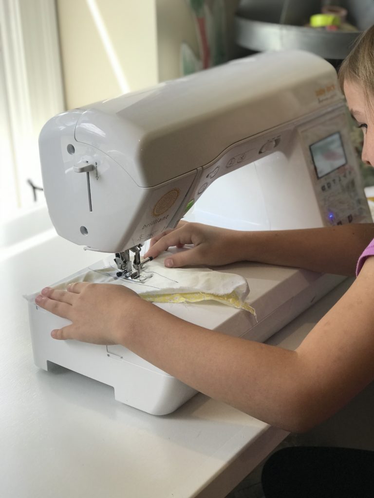 Brilliant Sewing Machine Giveaway The Cottage Mama