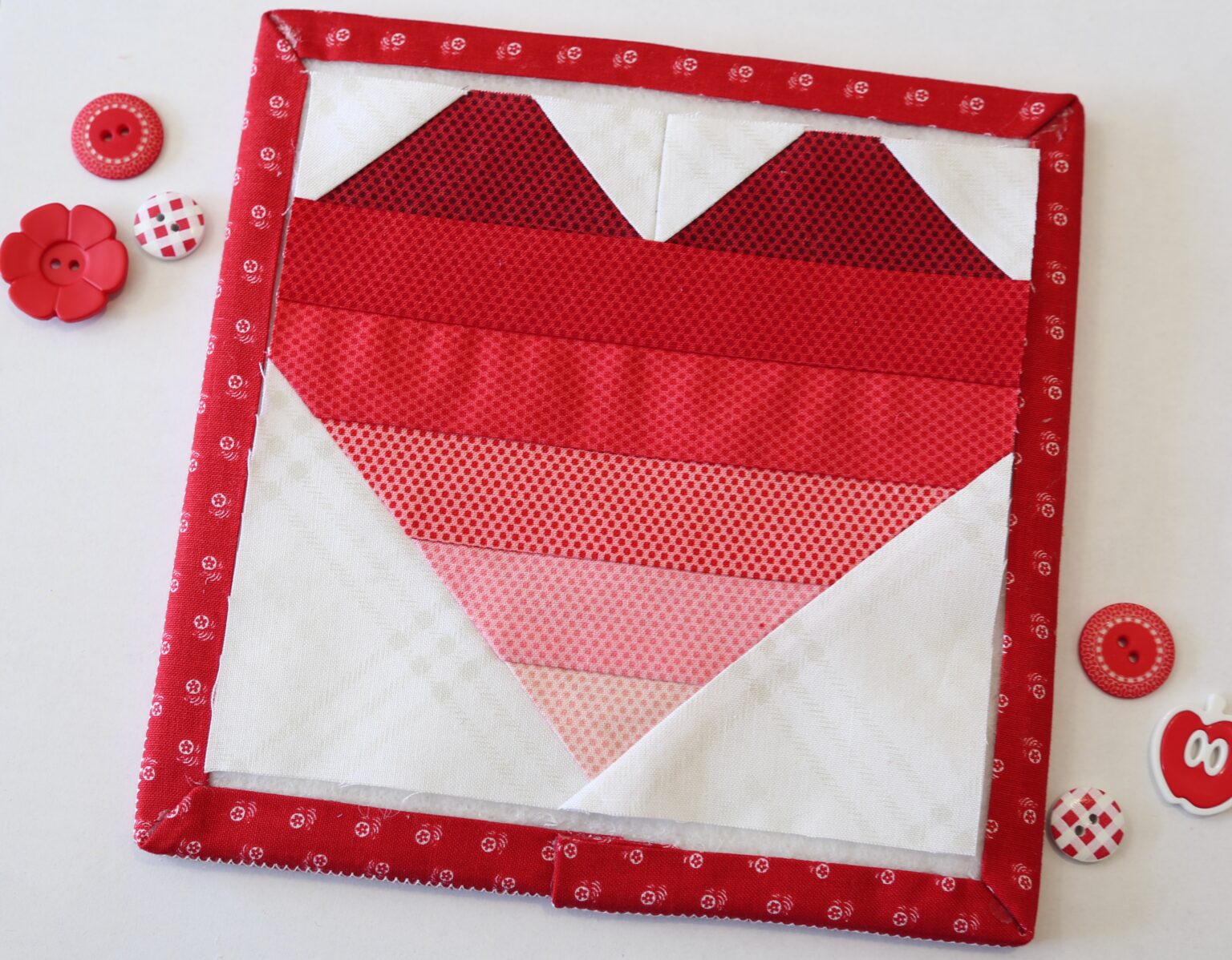 Shine Together: Heart Block Pattern - The Cottage Mama
